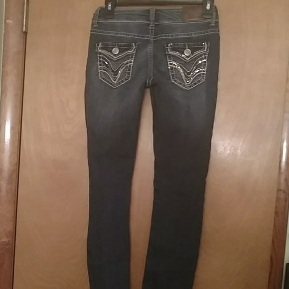 Maurices skinny jeans - XS long, rarely worn - Picture 5 of 5